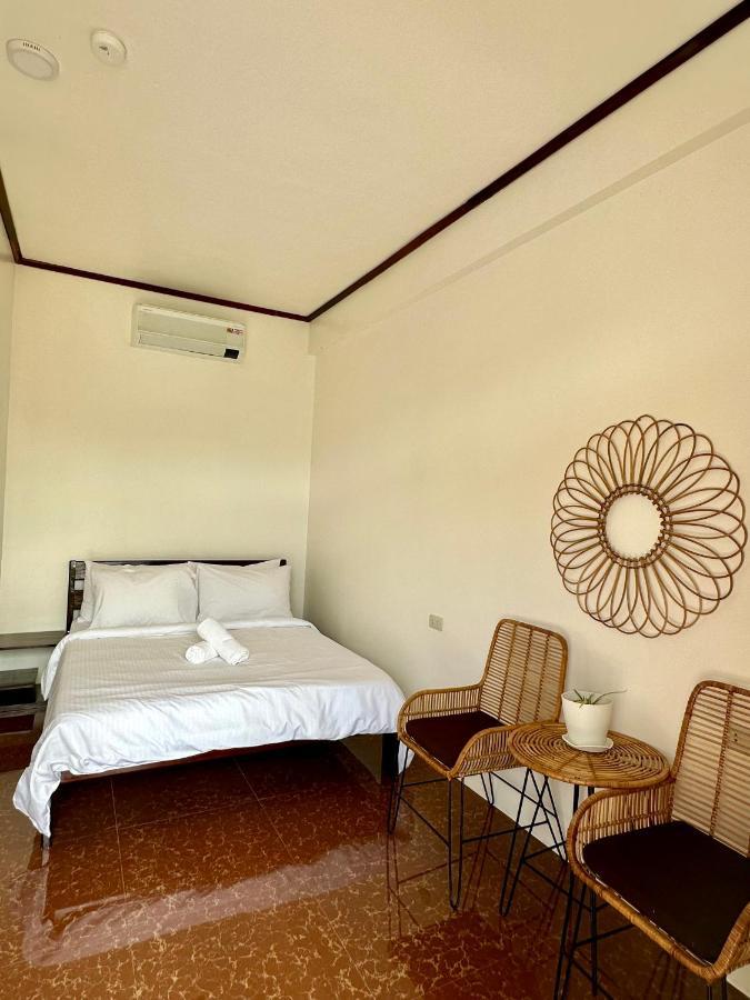 Haven Suites Siargao General Luna  Buitenkant foto